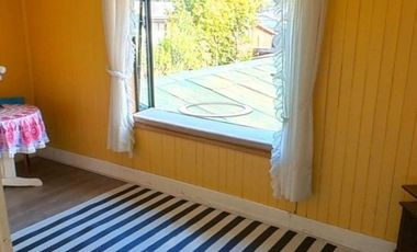Arriendo Casa Remodelada en 2 departamentos $ 1.200.000.