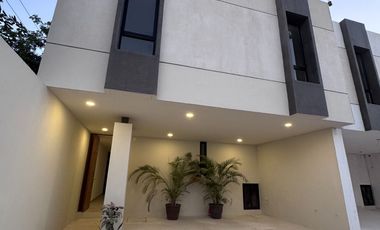 TOWNHOUSE EN SAN JUAN BAUTISTA, MÉRIDA