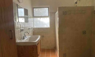casa sola de un solo nivel en renta