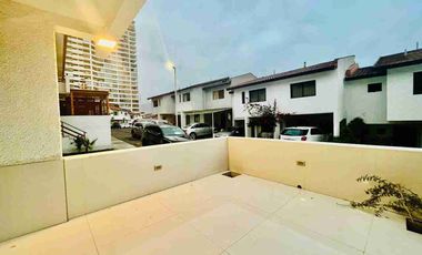 Arriendo Hermosa Casa en exclusivo Condominio Portobelo Iquique. 4dormitorios 4baños 3Estacionamientos.
