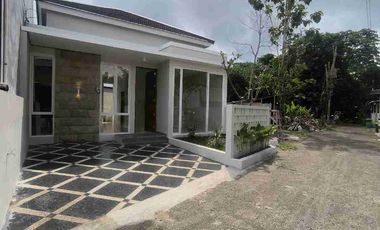 RUMAH SIAP HUNI DI JALAN GITO GATI, DEKAT DENGAN MASJID SUCIATI