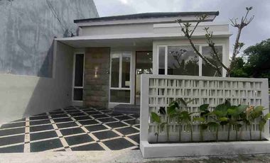RUMAH SIAP HUNI DI JALAN GITO GATI, DEKAT DENGAN MASJID SUCIATI