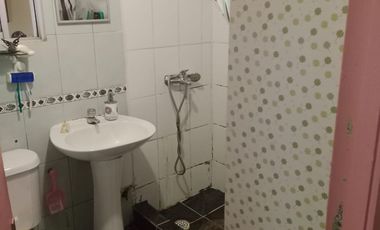 Casa con local comercial en linares, frente a escuela Ramón Belmar