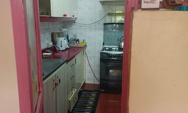 Casa con local comercial en linares, frente a escuela Ramón Belmar