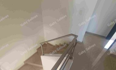 CASA AMPLIA ALQUILER URBANIZACIÓN NAPOLI vía Salitre