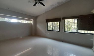 CASA EN RENTA PRIVADA GOLONDRINAS