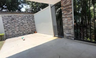 CASA EN RENTA PRIVADA GOLONDRINAS