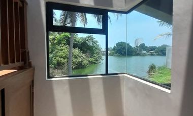 CASA EN PRIVADA GOLONDRINAS