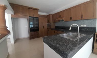 CASA EN PRIVADA GOLONDRINAS