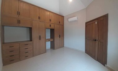CASA EN PRIVADA GOLONDRINAS