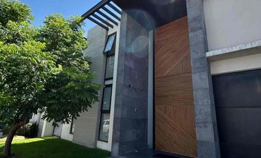Hermosa Casa En renta Cond Molino
