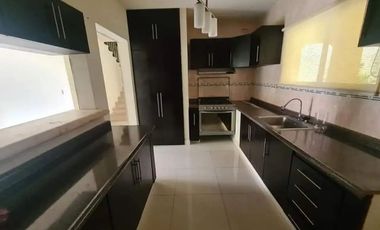 CASA EN RENTA RESIDENCIAL PUERTA REAL
