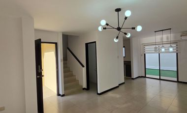 Alquilo Casa en La Rioja Bolonia 3 Dormitorios A/A, Patio, Seguridad 24/7 US$ 500 + Alícuota