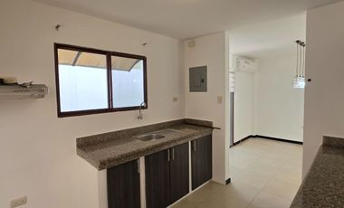 Alquilo Casa en La Rioja Bolonia 3 Dormitorios A/A, Patio, Seguridad 24/7 US$ 500 + Alícuota