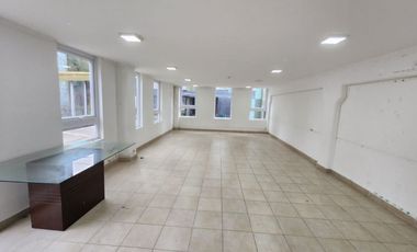 Excelente ubicacion departamento en arriendo con 3 dormitorios 1 baño 70mts2
