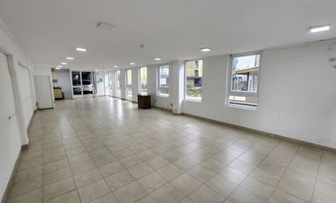 Excelente ubicacion departamento en arriendo con 3 dormitorios 1 baño 70mts2