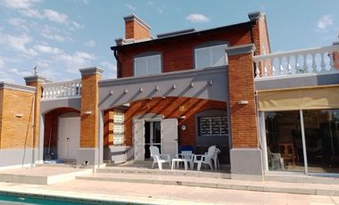 HERMOSA PROPIEDAD con Exclusiva VISTA AL LAGO LOS MOLINOS