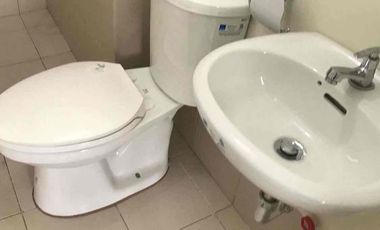 FOR RENT STUDIO UNIT AT 878 ESPAÑA