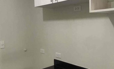 FOR RENT STUDIO UNIT AT 878 ESPAÑA
