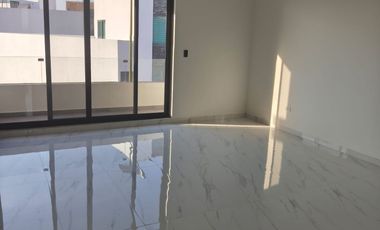 CASA EN VENTA NUEVA LOMBARDIA IRAPUATO GTO. $ 5,650,000