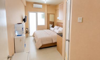 The Green Pramuka City Apartemen Studio Orchid Mall Tower Furnish