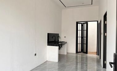 Rumah Baru Siap Huni Desain Modern Klasik Dekat Kota Wisata, DP 0% Cicilan Mulai 4 Jutaan, Strategis 10 Menit ke Tol Cibubur - FREE PPN & Bebas Biaya