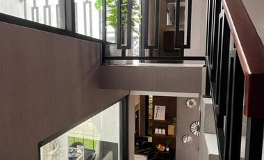 Rumah Baru Siap Huni Desain Modern Klasik Dekat Kota Wisata, DP 0% Cicilan Mulai 4 Jutaan, Strategis 10 Menit ke Tol Cibubur - FREE PPN & Bebas Biaya