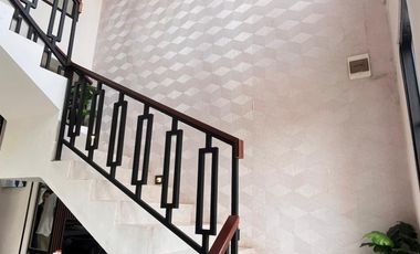 Rumah Baru Siap Huni Desain Modern Klasik Dekat Kota Wisata, DP 0% Cicilan Mulai 4 Jutaan, Strategis 10 Menit ke Tol Cibubur - FREE PPN & Bebas Biaya