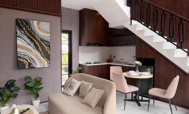 Rumah Baru Siap Huni Desain Modern Klasik Dekat Kota Wisata, DP 0% Cicilan Mulai 4 Jutaan, Strategis 10 Menit ke Tol Cibubur - FREE PPN & Bebas Biaya