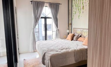 Rumah Baru Siap Huni Desain Modern Klasik Dekat Kota Wisata, DP 0% Cicilan Mulai 4 Jutaan, Strategis 10 Menit ke Tol Cibubur - FREE PPN & Bebas Biaya
