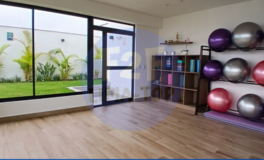 Vive en San Isidro, Depa amoblado de 1 dormitorio y studio con vista al mar!!