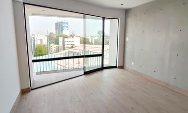 🚨Surco: Venta Duplex de 2 habitaciones con cochera frente a parque  (Modificable a 3 habitaciones)