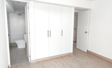 🚨Surco: Venta Duplex de 2 habitaciones con cochera frente a parque  (Modificable a 3 habitaciones)