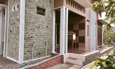 DIJUAL – Rumah Full Furnished dengan Lahan Luas & Kebun Buah Produktif di Pangkalpinang