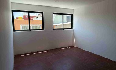 AMPLIA CASA EN PUEBTE DE VIGAS TLALNEPANTLA