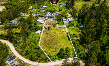 EN PAUTE VENDO CASA DE CAMPO CON 2.700 m² DE TERRENO EN HUACAS