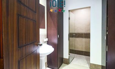Casa de lujo en venta en Marina Blue – Manta | 4 dormitorios | Piscina privada