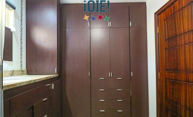 Casa de lujo en venta en Marina Blue – Manta | 4 dormitorios | Piscina privada