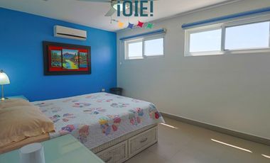 Casa de lujo en venta en Marina Blue – Manta | 4 dormitorios | Piscina privada
