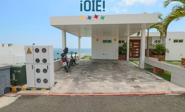 Casa de lujo en venta en Marina Blue – Manta | 4 dormitorios | Piscina privada