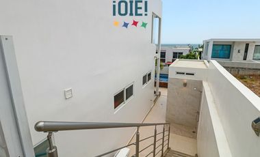 Casa de lujo en venta en Marina Blue – Manta | 4 dormitorios | Piscina privada