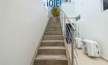Casa de lujo en venta en Marina Blue – Manta | 4 dormitorios | Piscina privada