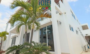 Casa de lujo en venta en Marina Blue – Manta | 4 dormitorios | Piscina privada