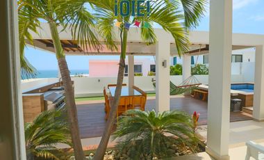 Casa de lujo en venta en Marina Blue – Manta | 4 dormitorios | Piscina privada