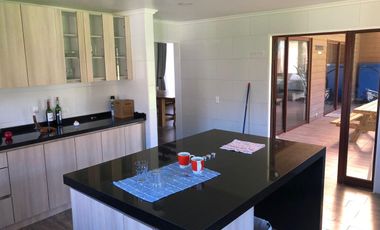 Vive en Reserva Curacaví | 300 m² construidos en parcela de 5.000 m² | Piscina, privacidad y entorno natural