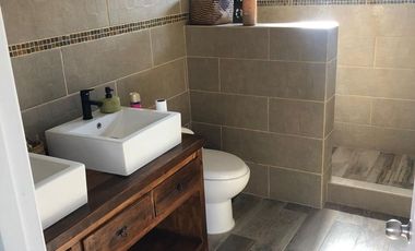Vive en Reserva Curacaví | 300 m² construidos en parcela de 5.000 m² | Piscina, privacidad y entorno natural