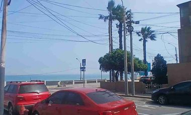 OCASIÓN. San Miguel   Vista al mar. Dúplex de 67m2 de 1 dormitorio Totalmente remodelado.  Citas 975 747----