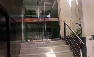 OCASIÓN. San Miguel   Vista al mar. Dúplex de 67m2 de 1 dormitorio Totalmente remodelado.  Citas 975 747----