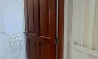 OCASIÓN. San Miguel   Vista al mar. Dúplex de 67m2 de 1 dormitorio Totalmente remodelado.  Citas 975 747----