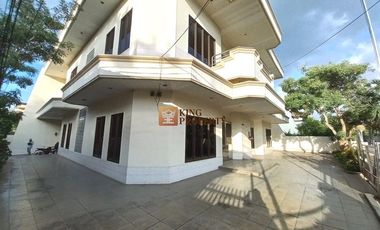 Beli Tanah Gratis Rumah Mewah 2 Lantai SHM Hook di Green Garden, Super Worth It & Bebas Banjir